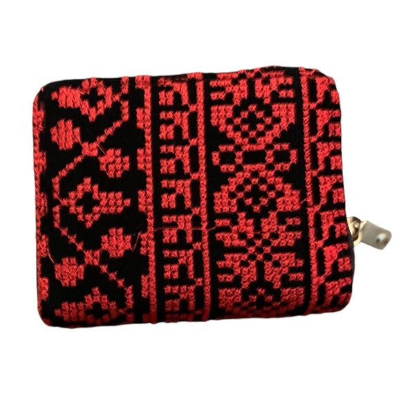 Black and Red Embroidered Palestinian Women's Wallet - Picture 1 of 5